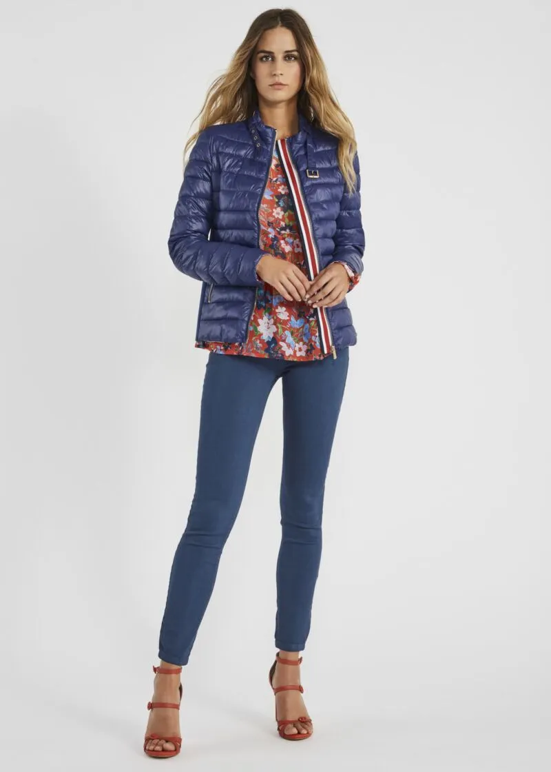 Blusa con stampa floreale