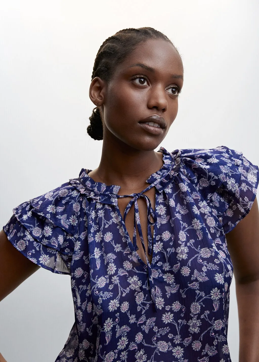 Blusa floreale volant