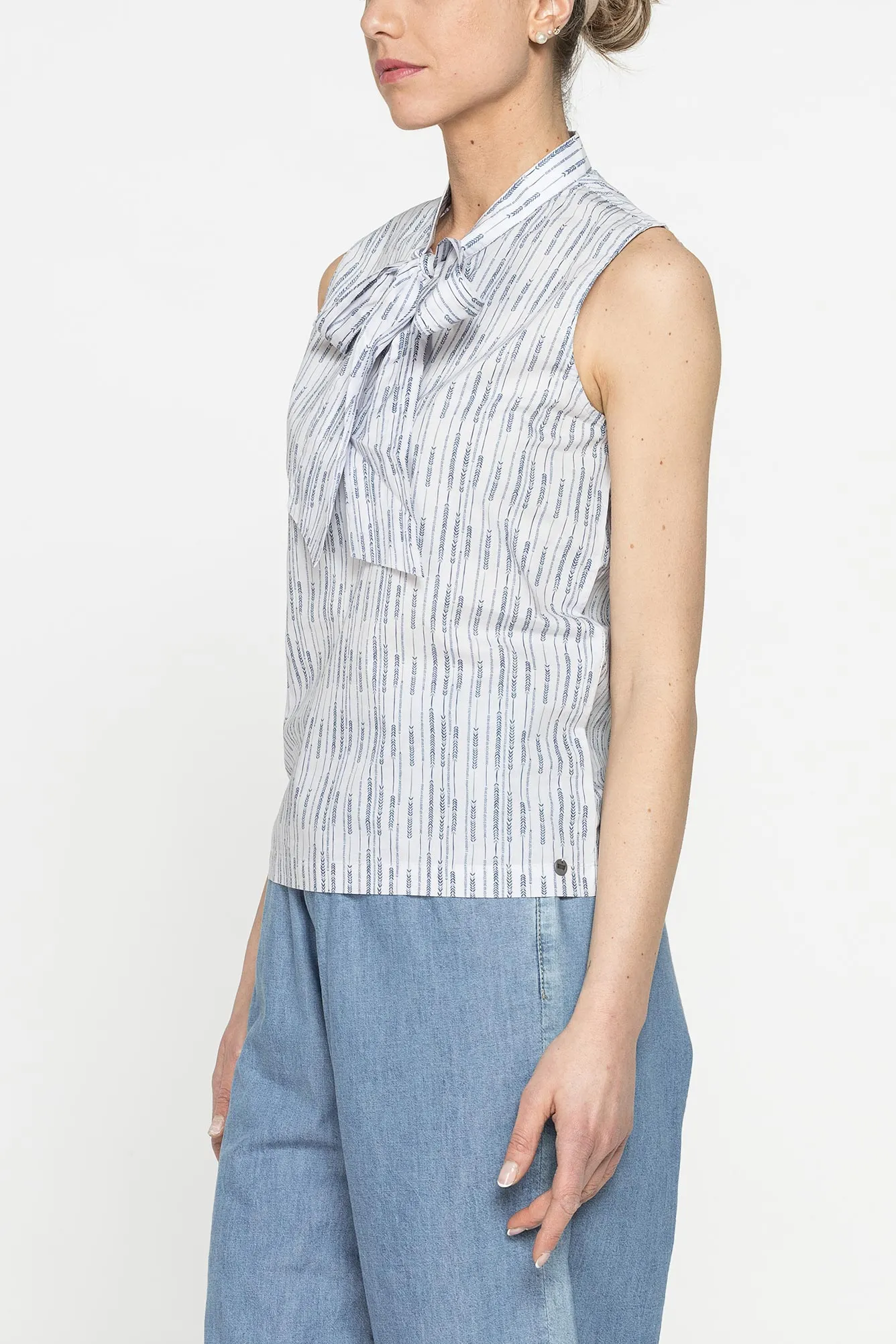 Carrera  ---------    ------------Blusa smanicata con fiocco a righe - Azzurro