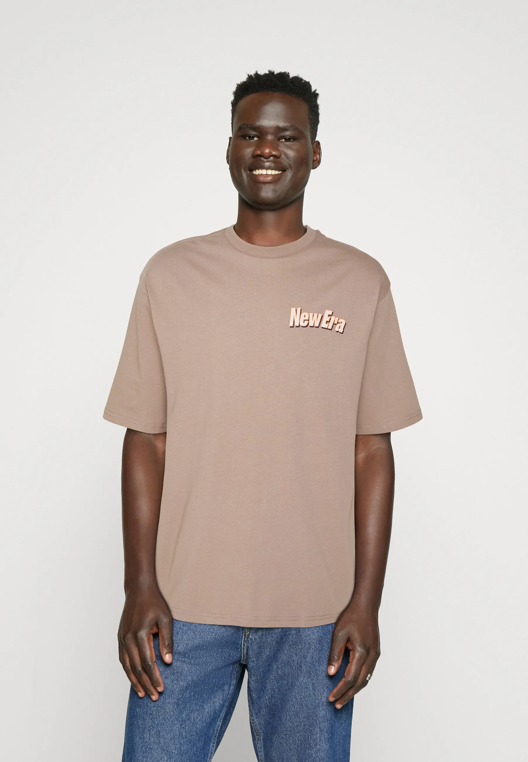 GRAPHIC TEE - T-shirt con stampa