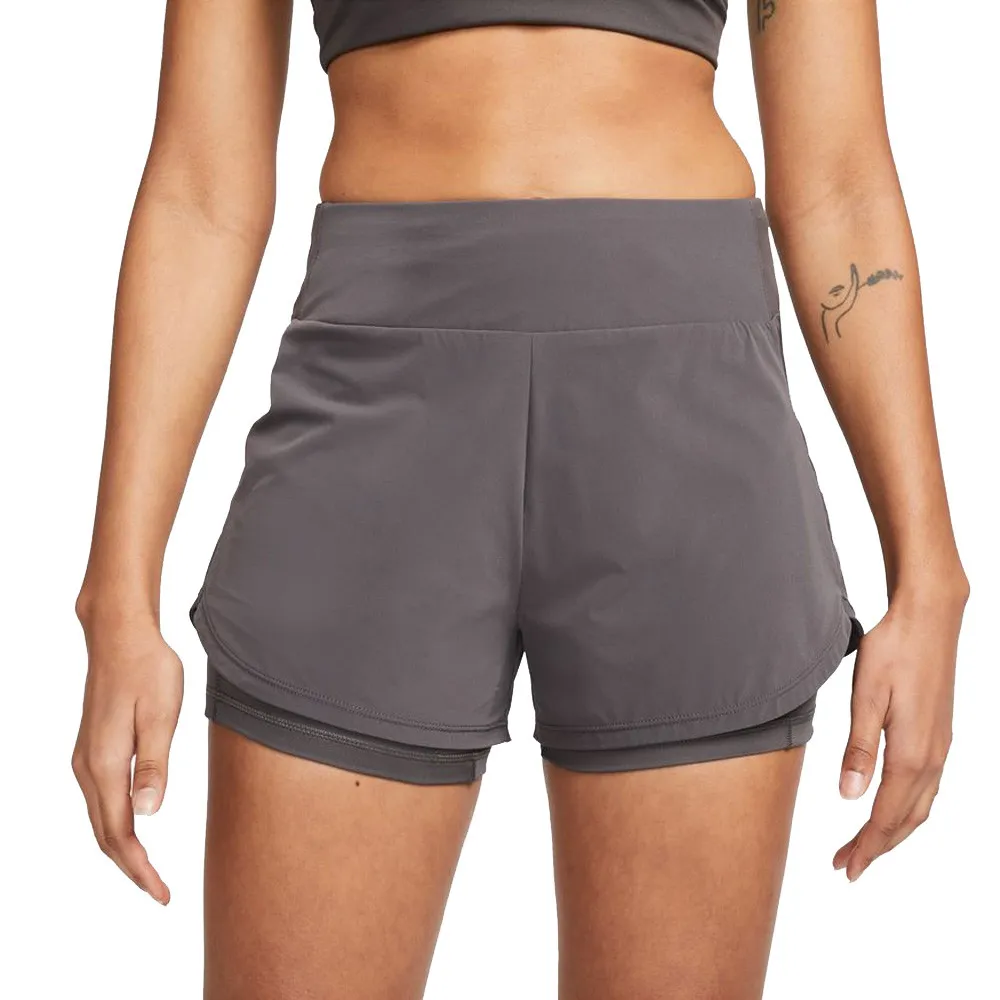 Nike Dri-FIT Bliss Mid-Rise per donna 2-in-1 Pantaloncini - FA23