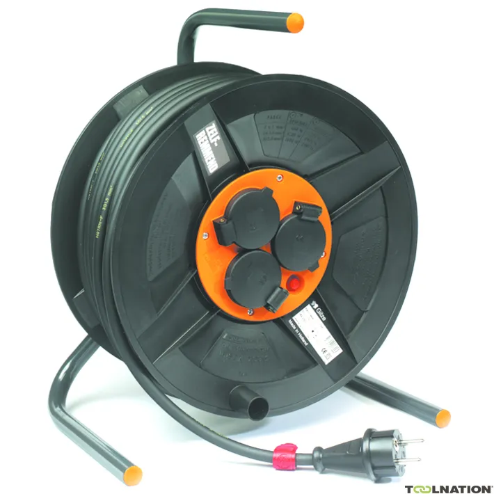 QwattPro 1111122 Avvolgicavo Blackmaster BM300 33mtr 3x2,5 mm2