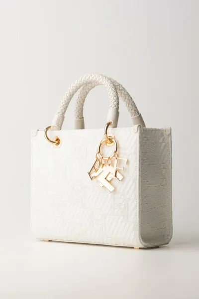 Shopper piccola in rafia con charms Avorio