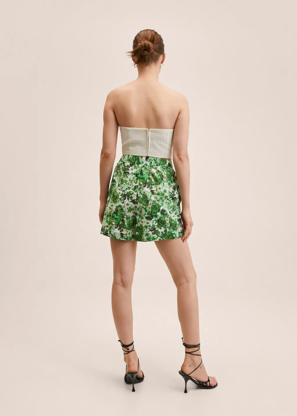 Short stampa floreale